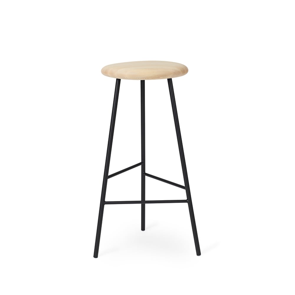 Warm Nordic Pebble barstool Ash oil, h.75, black legs