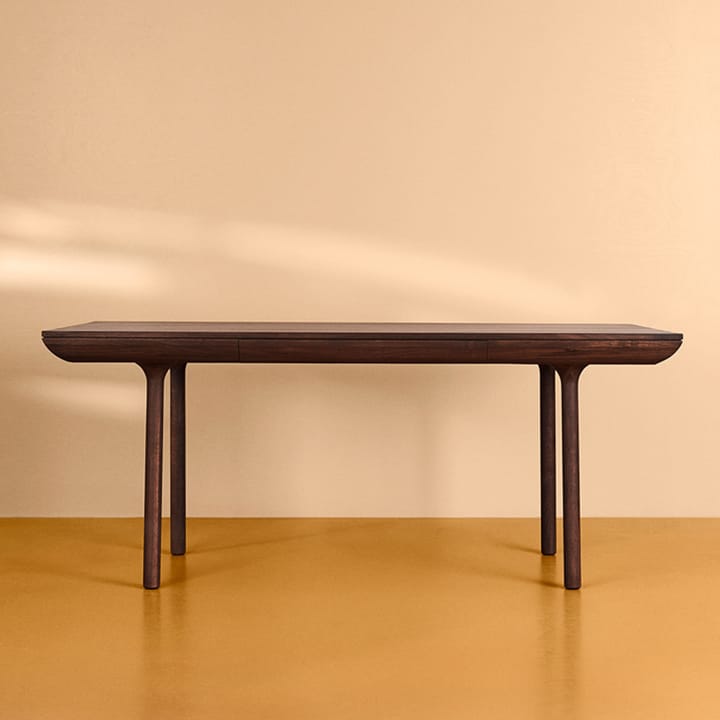 Rúna dining table, Walnut oil Warm Nordic