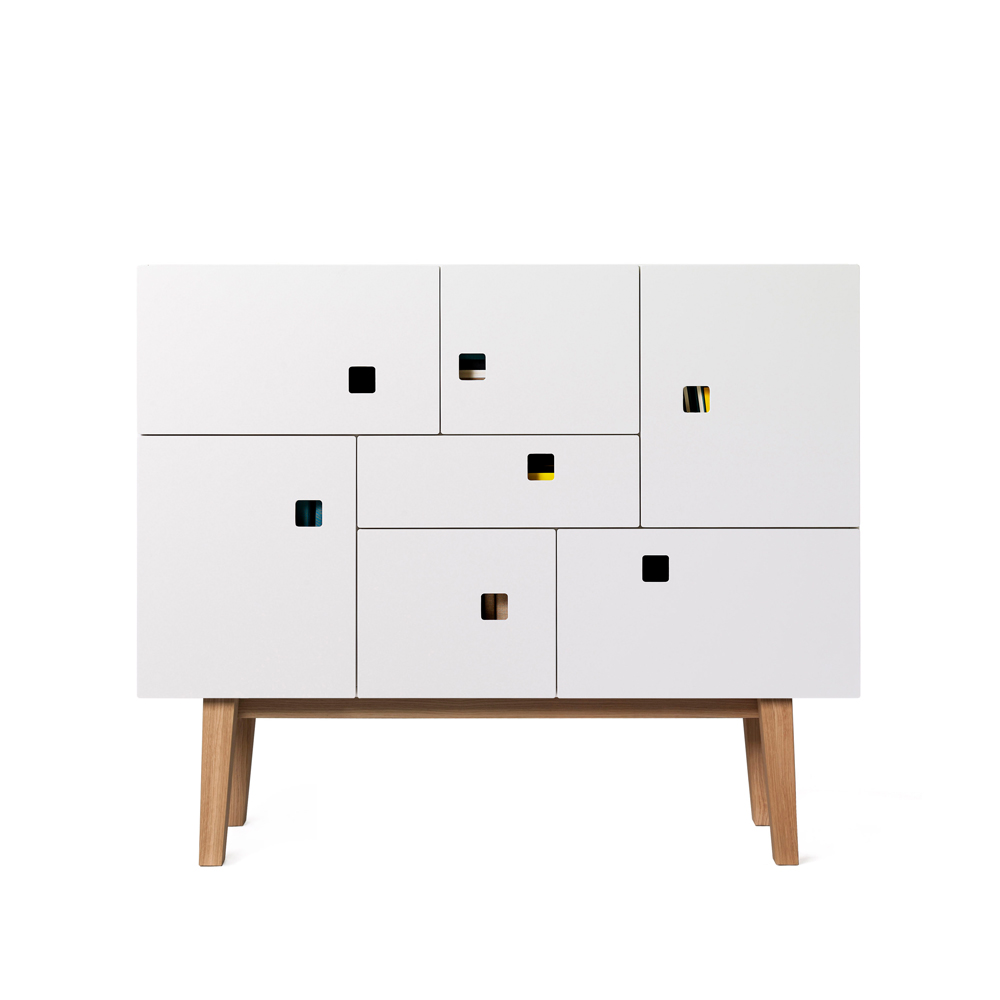 Zweed Peep C1 cabinet White. retro. oak stand