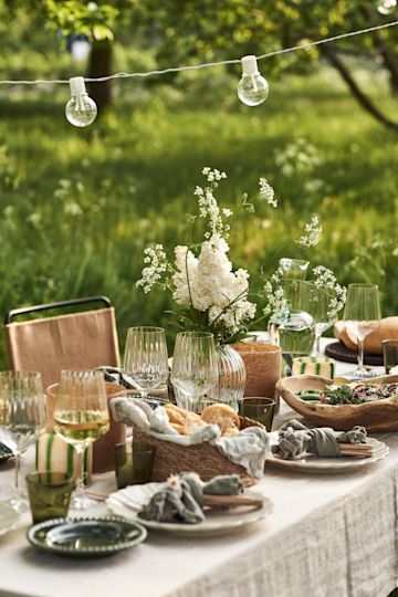 Garden party inspiration – An elegant summer table setting