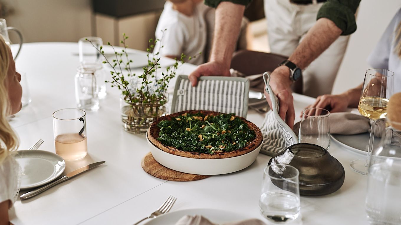 In our list of 5 Christmas gift ideas for food lovers the Ernst pie dish makes a lovely Christmas gift. 