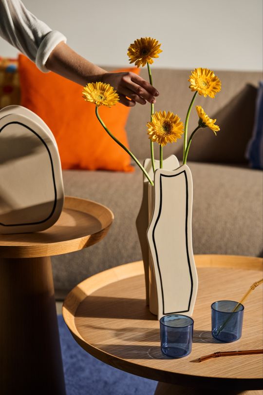 Scandinavian Interior Design Trends 2024 Ferm Living Vase Contrast Line ?preset=tiny&dpr=1.5