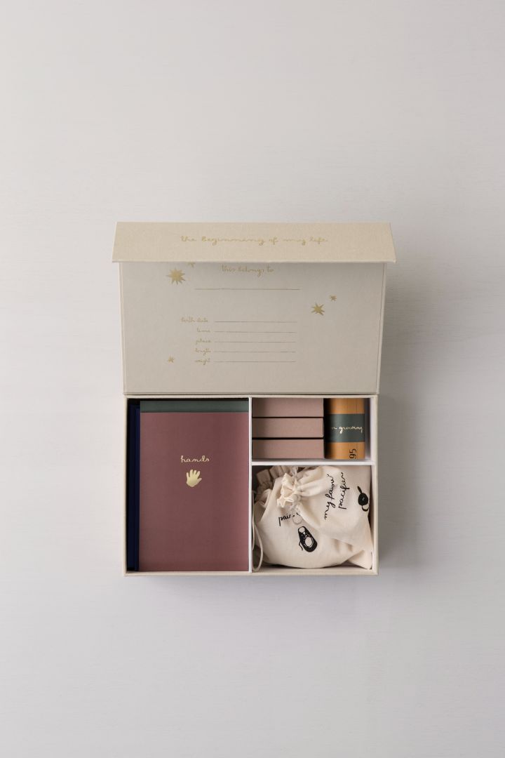 Here you see the Memory box from ferm LIVING, with compartments for all your precious memories, the perfect baby shower gift idea. 