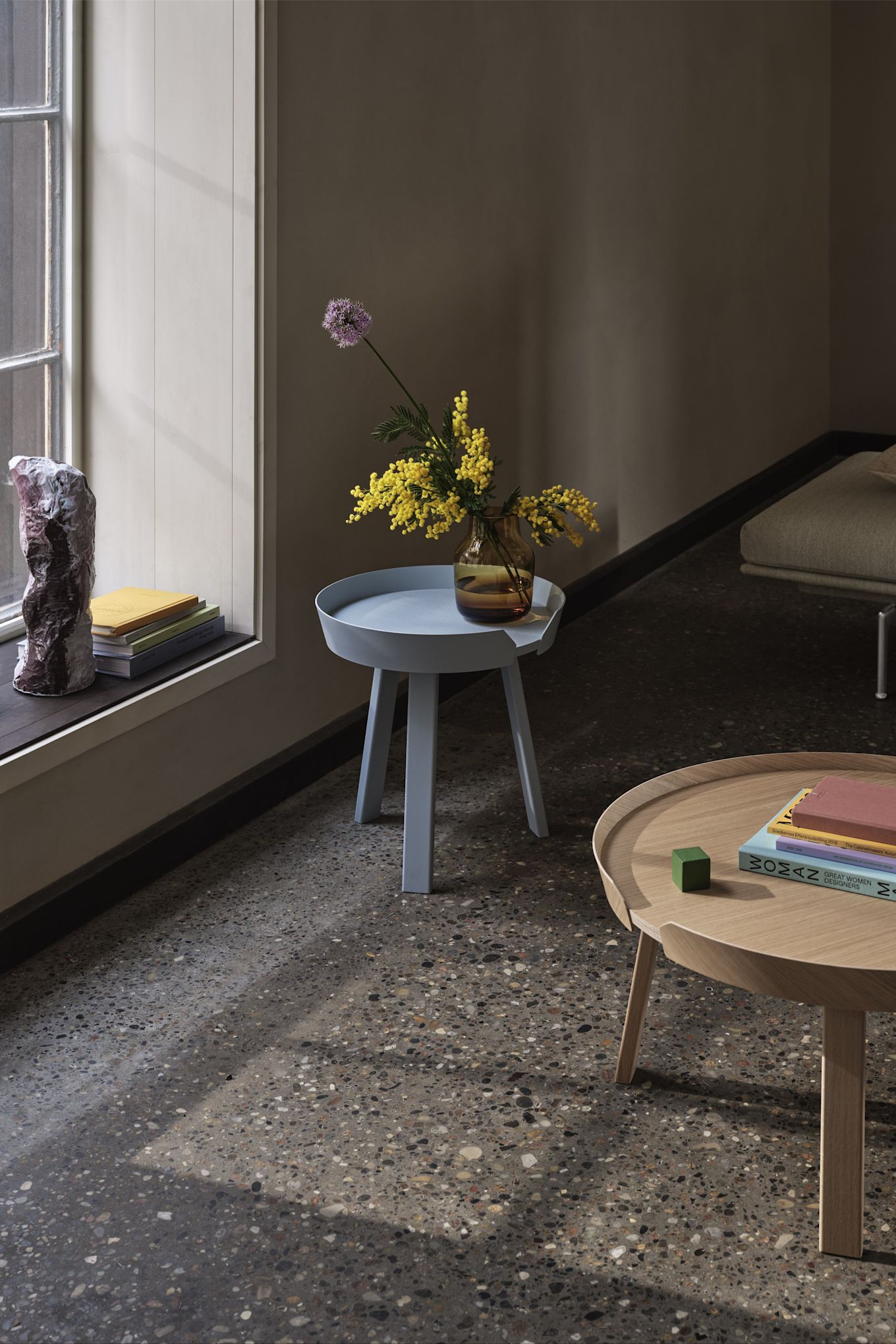 Around coffee table from Muuto is one of Thomas Bentzen's most popular products, here a small one in light blue next to a large one in oak.